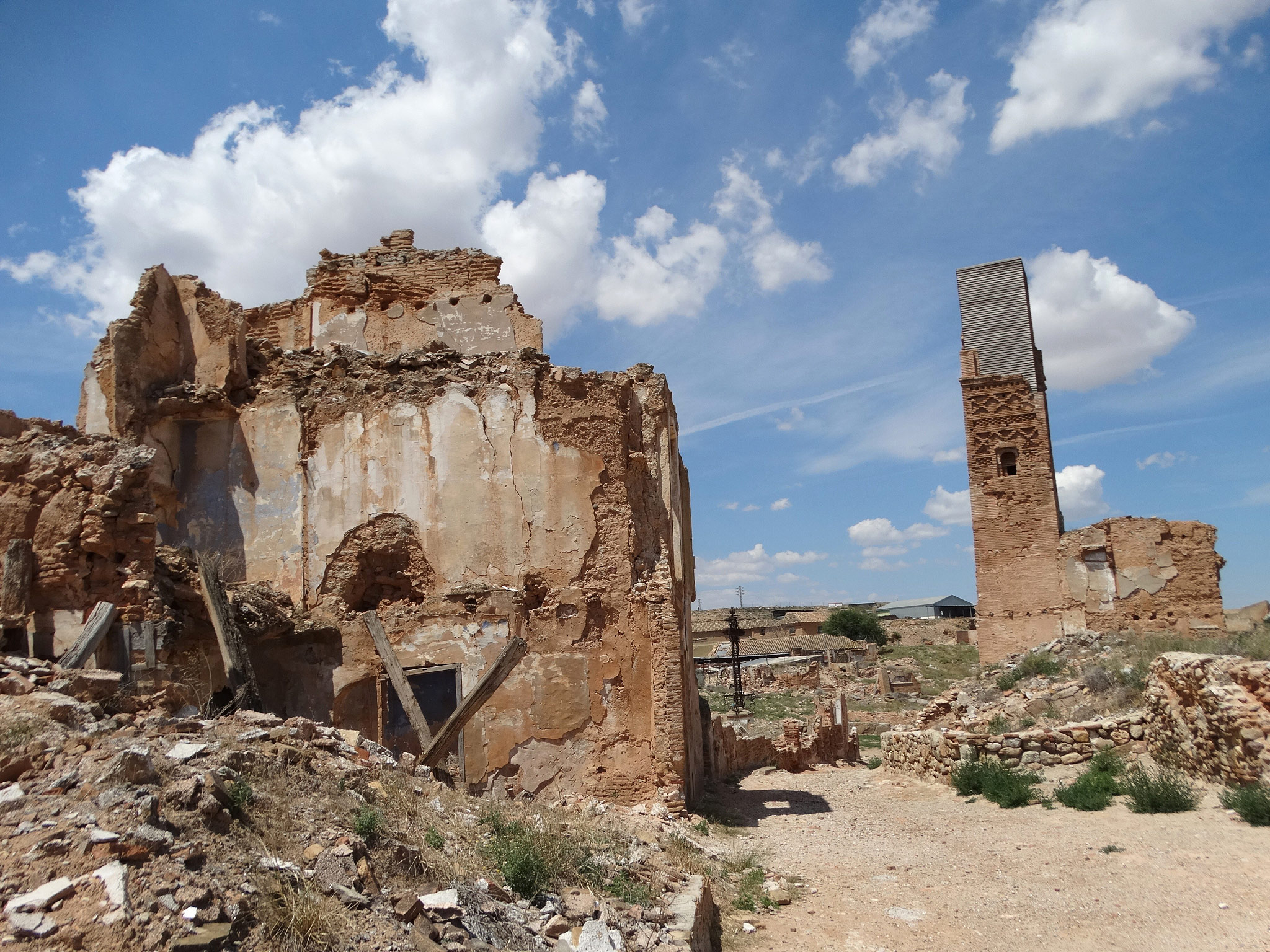 Belchite (Photo license: CC BY 2.0)